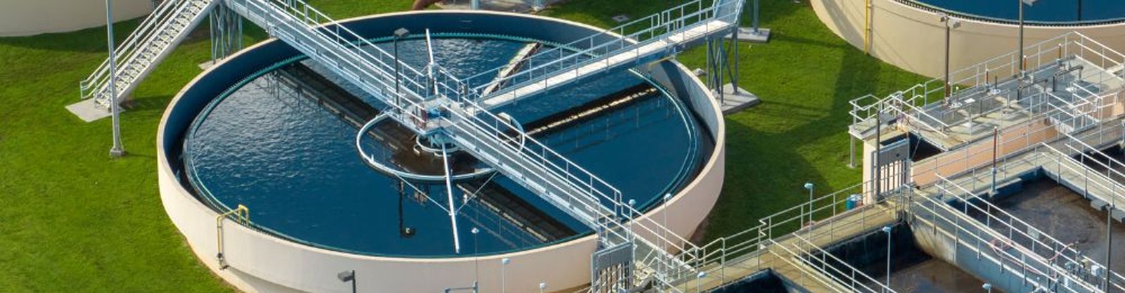 Exporter of APFC Panel